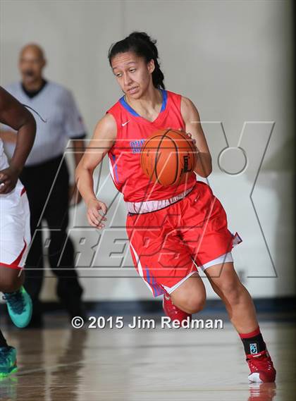 Thumbnail 2 in North Shore vs. Duncanville (McDonald's Texas Invitational) photogallery.