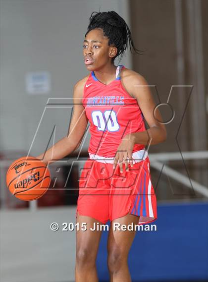 Thumbnail 3 in North Shore vs. Duncanville (McDonald's Texas Invitational) photogallery.