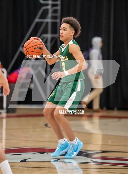 Thumbnail 1 in Scarsdale vs Kentridge (Torrey Pines Holiday Classic) photogallery.