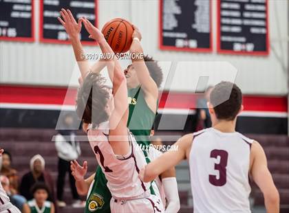Thumbnail 3 in Scarsdale vs Kentridge (Torrey Pines Holiday Classic) photogallery.