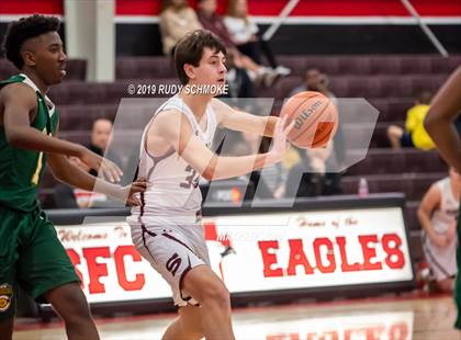 Thumbnail 2 in Scarsdale vs Kentridge (Torrey Pines Holiday Classic) photogallery.