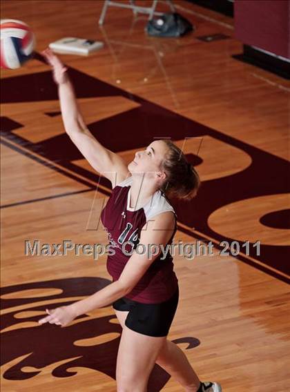 Thumbnail 1 in Alcoa vs. Christian Academy of Knoxville (Regional Championship) photogallery.