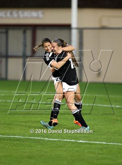 Thumbnail 2 in Woodside vs. Mountain View (CIF CCS Open Division Final) photogallery.