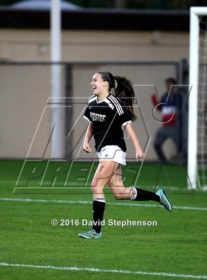 Thumbnail 3 in Woodside vs. Mountain View (CIF CCS Open Division Final) photogallery.