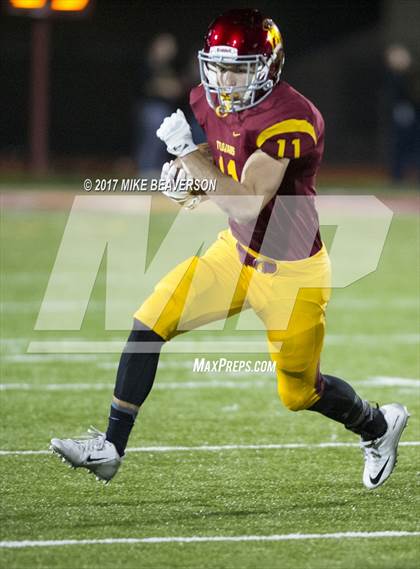 Thumbnail 3 in Lassiter vs Cherokee photogallery.