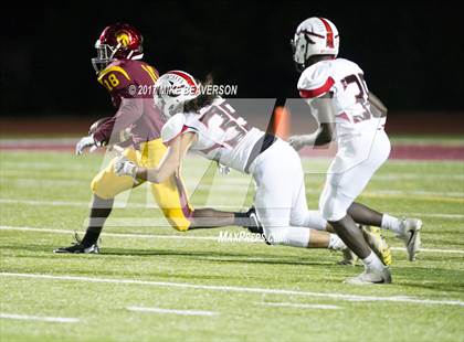 Thumbnail 3 in Lassiter vs Cherokee photogallery.