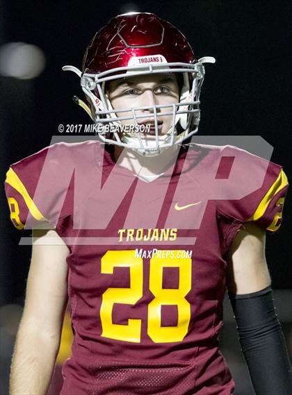 Thumbnail 3 in Lassiter vs Cherokee photogallery.