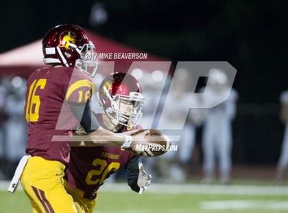 Thumbnail 2 in Lassiter vs Cherokee photogallery.
