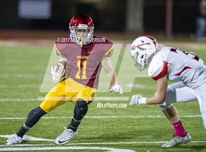 Thumbnail 1 in Lassiter vs Cherokee photogallery.