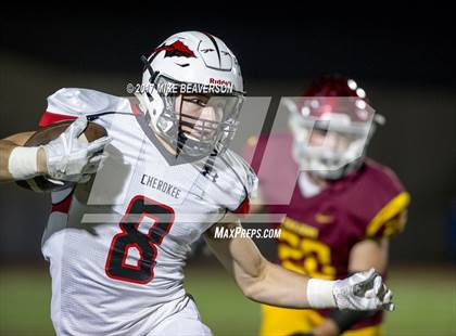 Thumbnail 3 in Lassiter vs Cherokee photogallery.