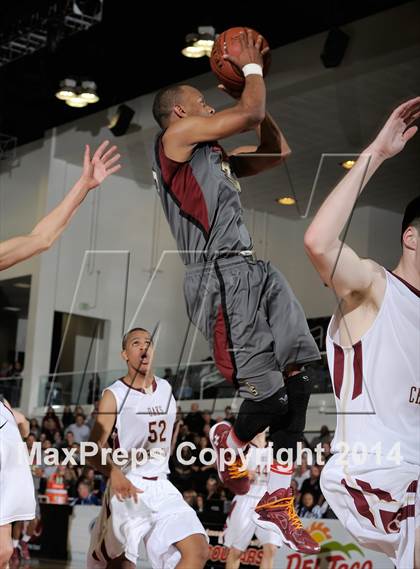 Thumbnail 2 in JSerra Catholic vs. Oaks Christian (CIF SS D4AA Final) photogallery.