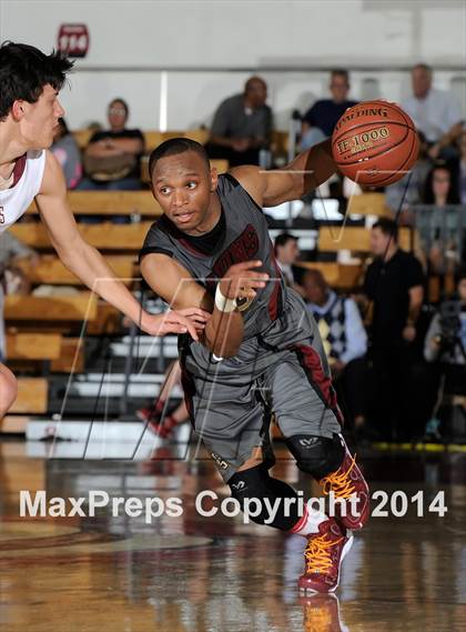 Thumbnail 2 in JSerra Catholic vs. Oaks Christian (CIF SS D4AA Final) photogallery.