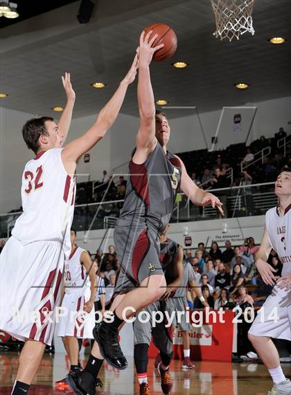 Thumbnail 1 in JSerra Catholic vs. Oaks Christian (CIF SS D4AA Final) photogallery.
