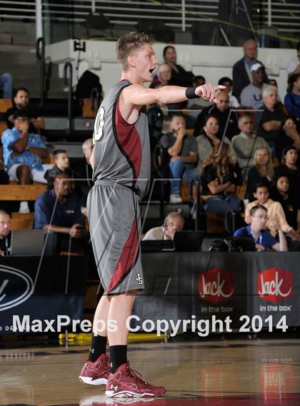 Thumbnail 2 in JSerra Catholic vs. Oaks Christian (CIF SS D4AA Final) photogallery.