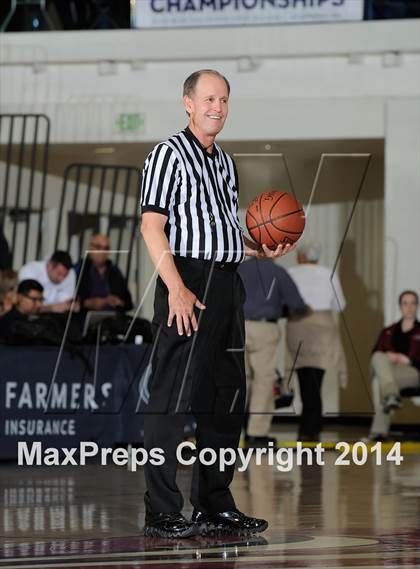 Thumbnail 2 in JSerra Catholic vs. Oaks Christian (CIF SS D4AA Final) photogallery.