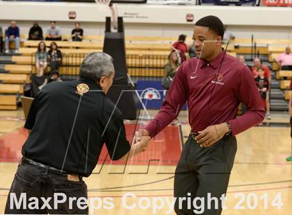 Thumbnail 1 in JSerra Catholic vs. Oaks Christian (CIF SS D4AA Final) photogallery.