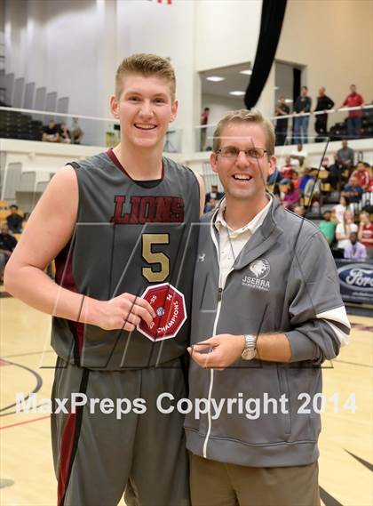 Thumbnail 1 in JSerra Catholic vs. Oaks Christian (CIF SS D4AA Final) photogallery.