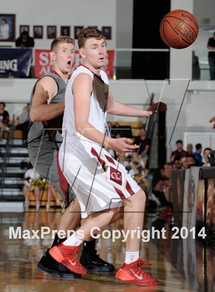 Thumbnail 3 in JSerra Catholic vs. Oaks Christian (CIF SS D4AA Final) photogallery.