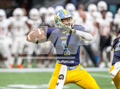 Thumbnail 3 in Mays vs. Kell photogallery.