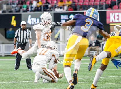 Thumbnail 2 in Mays vs. Kell photogallery.