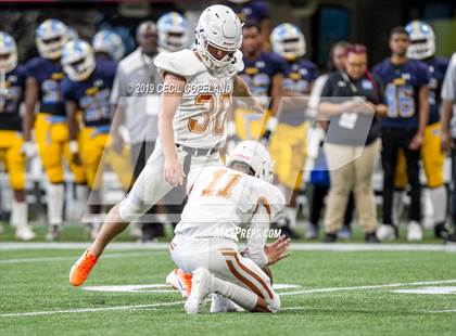 Thumbnail 2 in Mays vs. Kell photogallery.