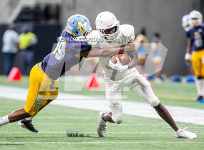 Thumbnail 3 in Mays vs. Kell photogallery.