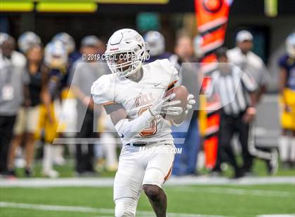Thumbnail 2 in Mays vs. Kell photogallery.