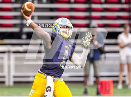 Thumbnail 2 in Mays vs. Kell photogallery.