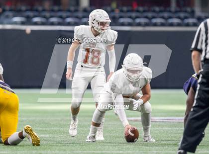 Thumbnail 3 in Mays vs. Kell photogallery.