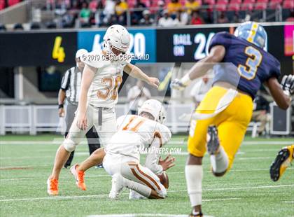 Thumbnail 1 in Mays vs. Kell photogallery.