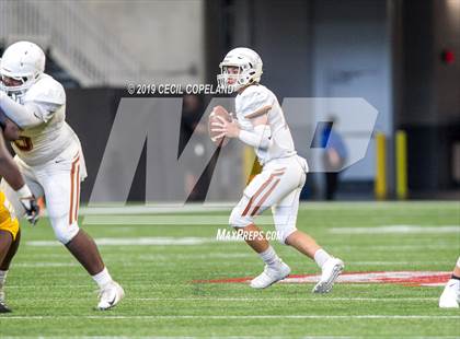 Thumbnail 1 in Mays vs. Kell photogallery.