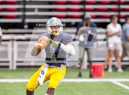 Thumbnail 3 in Mays vs. Kell photogallery.