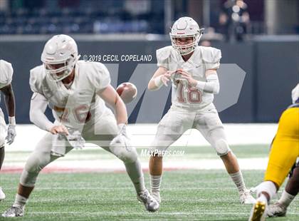 Thumbnail 2 in Mays vs. Kell photogallery.