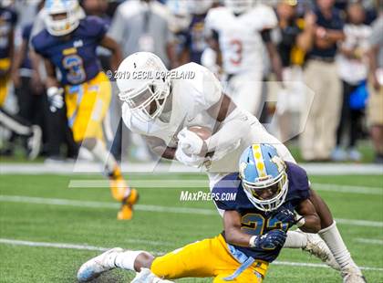 Thumbnail 2 in Mays vs. Kell photogallery.