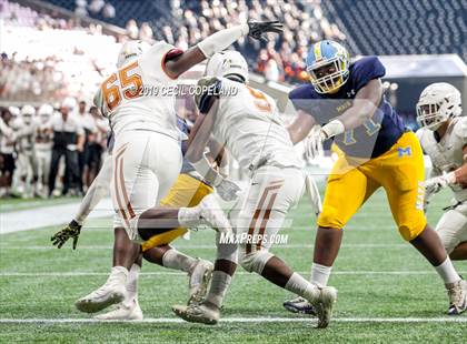 Thumbnail 3 in Mays vs. Kell photogallery.