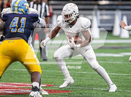 Thumbnail 2 in Mays vs. Kell photogallery.