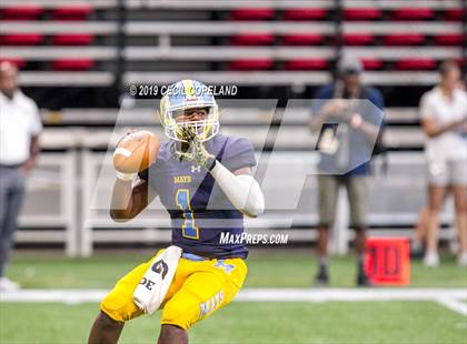 Thumbnail 1 in Mays vs. Kell photogallery.