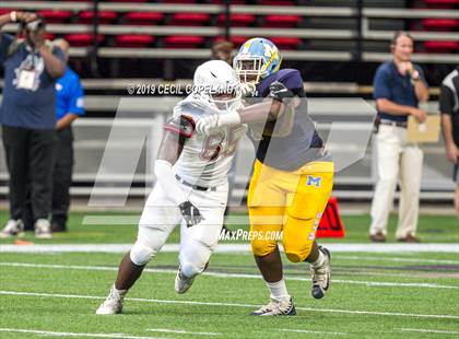 Thumbnail 3 in Mays vs. Kell photogallery.