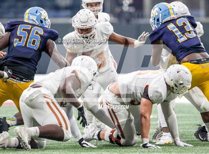 Thumbnail 1 in Mays vs. Kell photogallery.