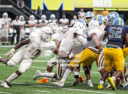 Thumbnail 1 in Mays vs. Kell photogallery.
