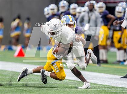 Thumbnail 3 in Mays vs. Kell photogallery.