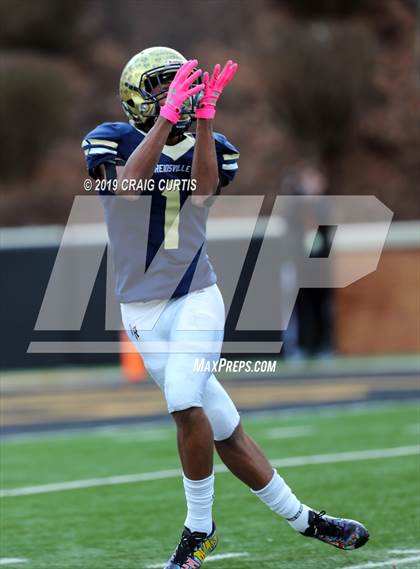 Thumbnail 2 in Northeastern vs. Reidsville (NCHSAA 2A Final) photogallery.