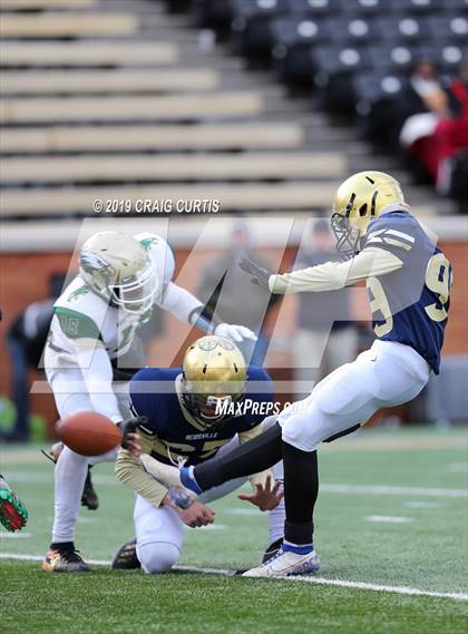 Thumbnail 1 in Northeastern vs. Reidsville (NCHSAA 2A Final) photogallery.