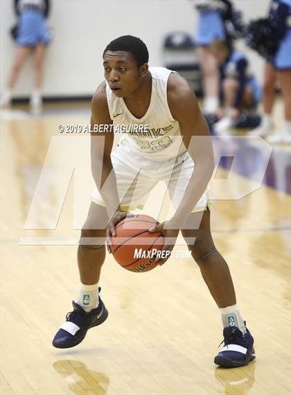 Thumbnail 1 in Perry Meridian vs. Decatur Central (IHSAA 4A 1st Round Playoff) photogallery.