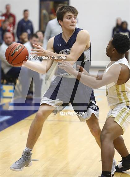 Thumbnail 1 in Perry Meridian vs. Decatur Central (IHSAA 4A 1st Round Playoff) photogallery.