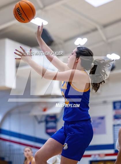 Thumbnail 2 in Richmond vs. Cape Fear Christian Academy photogallery.