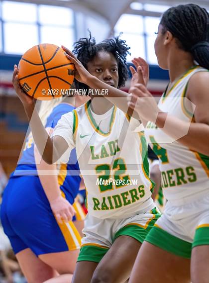 Thumbnail 3 in Richmond vs. Cape Fear Christian Academy photogallery.