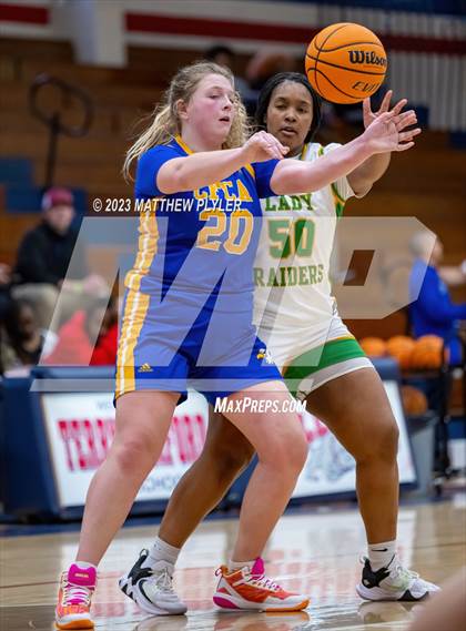 Thumbnail 2 in Richmond vs. Cape Fear Christian Academy photogallery.