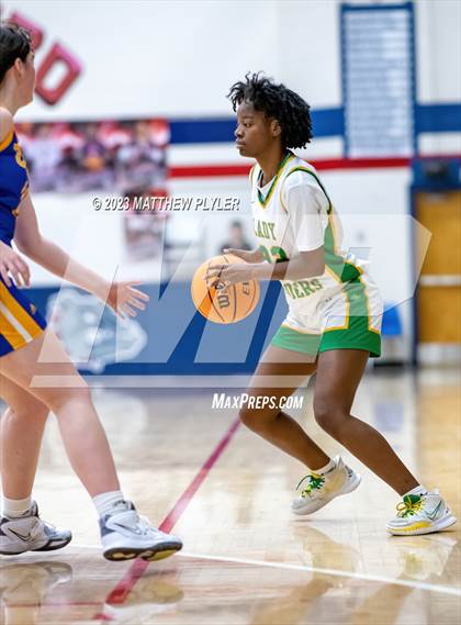 Thumbnail 2 in Richmond vs. Cape Fear Christian Academy photogallery.