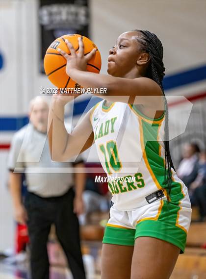 Thumbnail 3 in Richmond vs. Cape Fear Christian Academy photogallery.